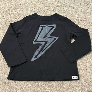 Gap shirt size 4T